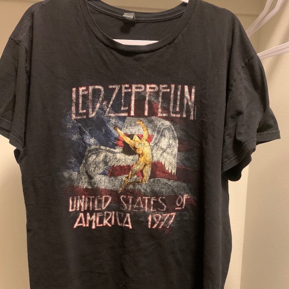 Led Zeppelin shirt